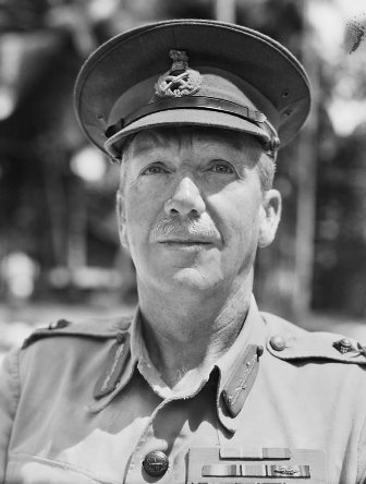 Lt Gen Sir Horace Robertson.